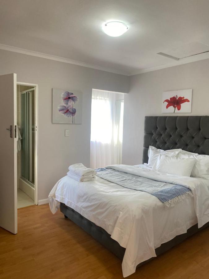 House 72 Hotel เคปทาวน์ ภายนอก รูปภาพ