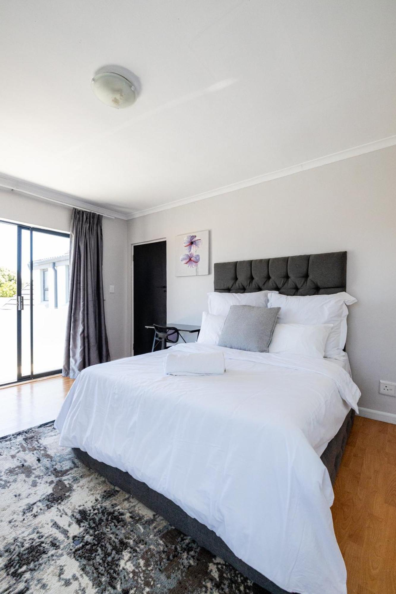 House 72 Hotel เคปทาวน์ ภายนอก รูปภาพ
